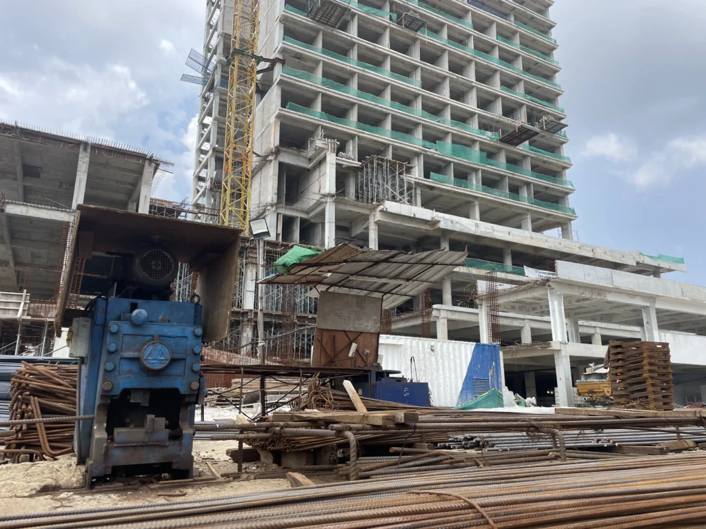 Jual Beli Peralatan Proyek